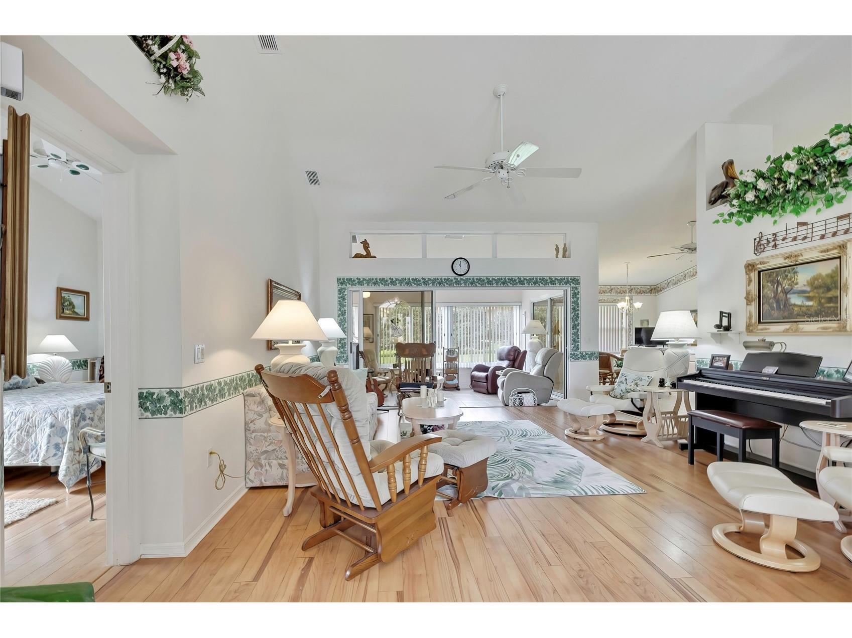 2353 Summercrest Lane Spring Hill FL 34606 TB8490369 image2