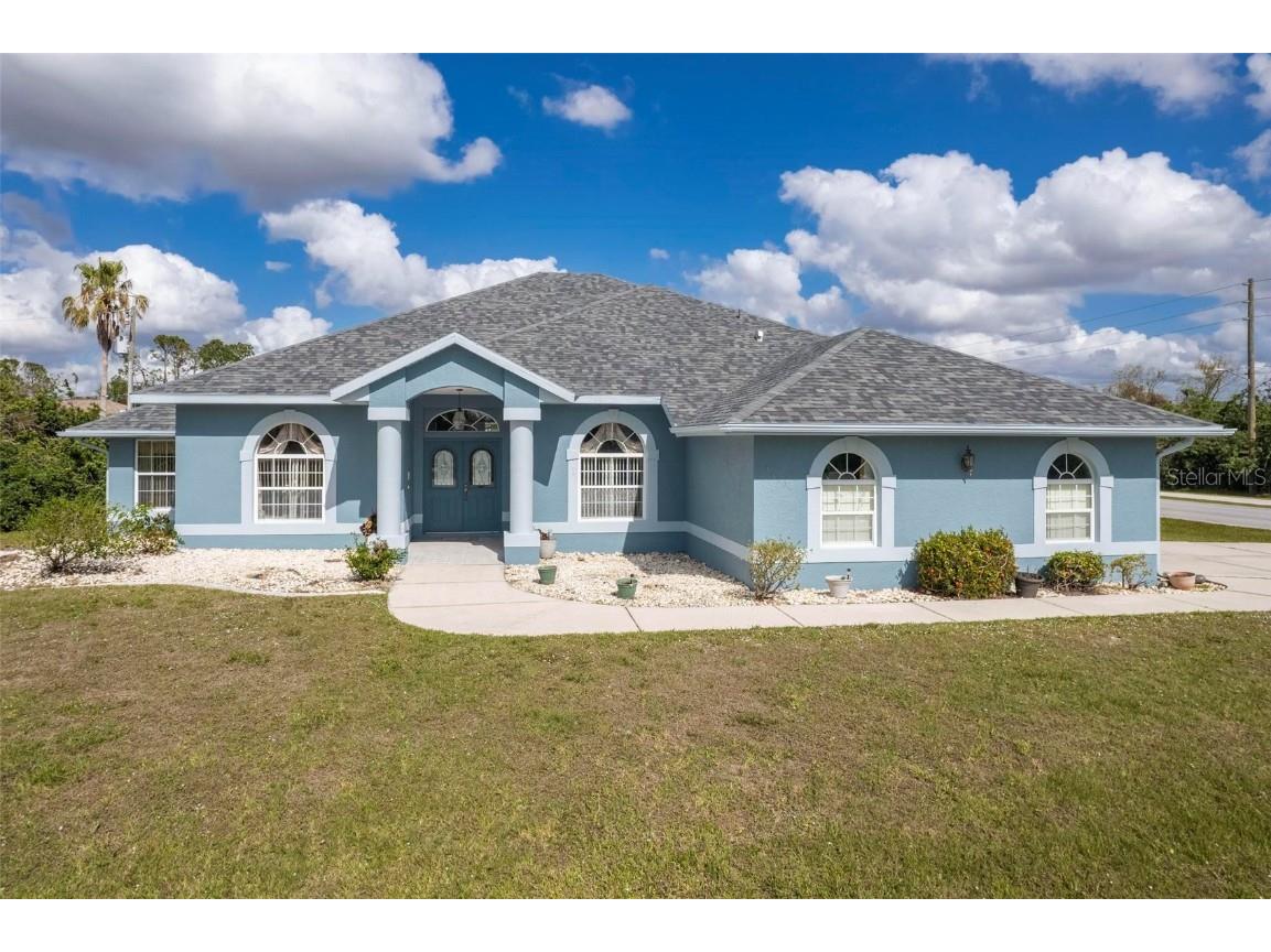 23534 Lark Avenue Port Charlotte FL 33954 C7470765 image1