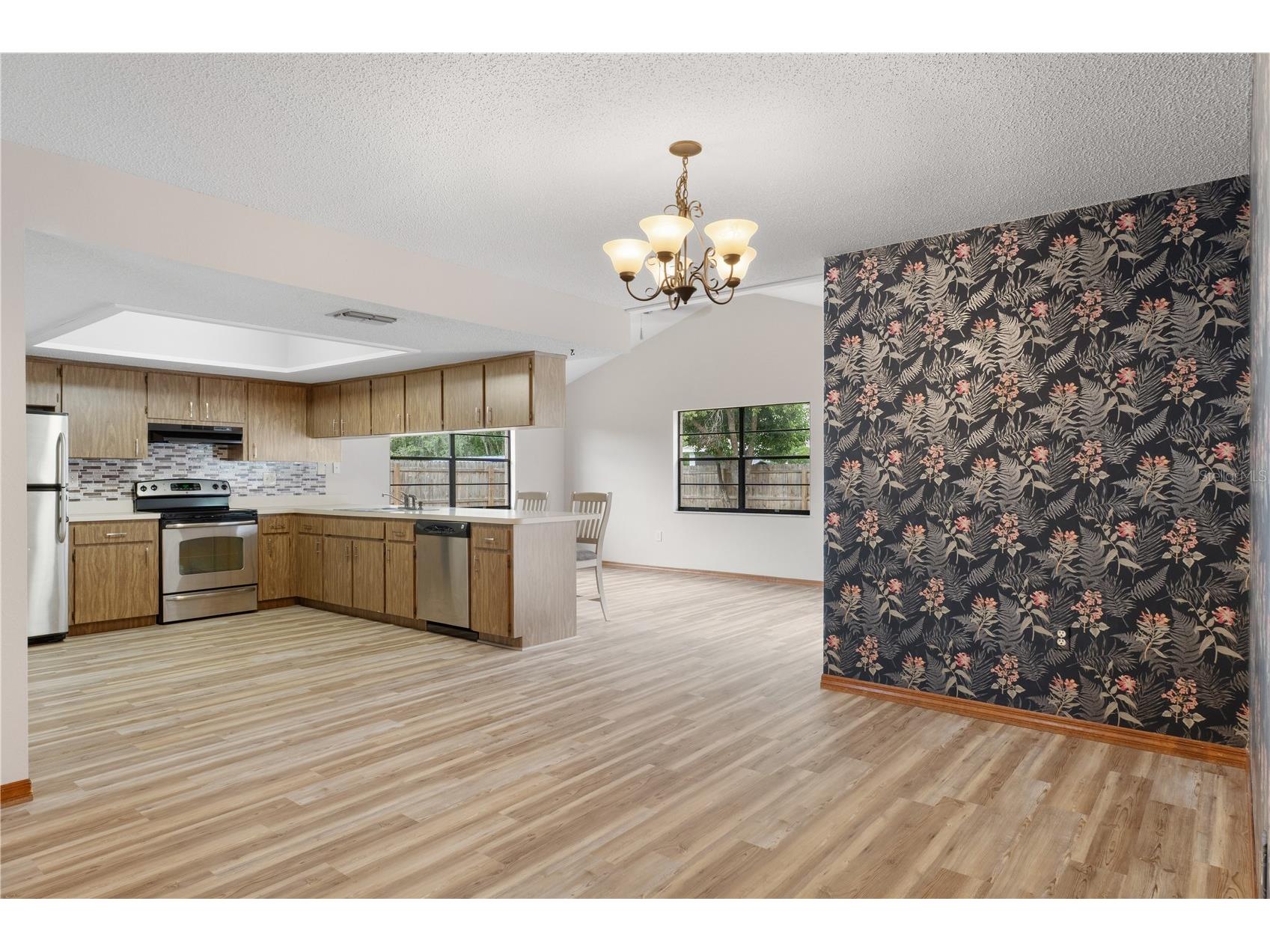 2354 Deltona Boulevard Spring Hill FL 34606 W7887678 image12
