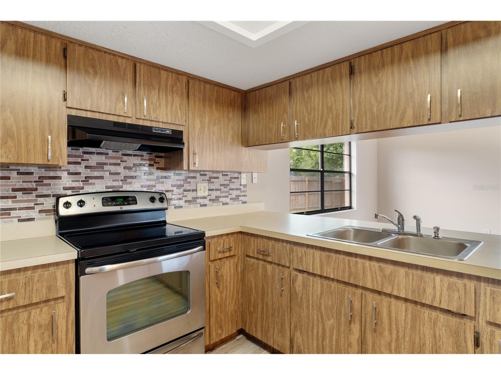 2354 Deltona Boulevard Spring Hill FL 34606 W7887678 image16