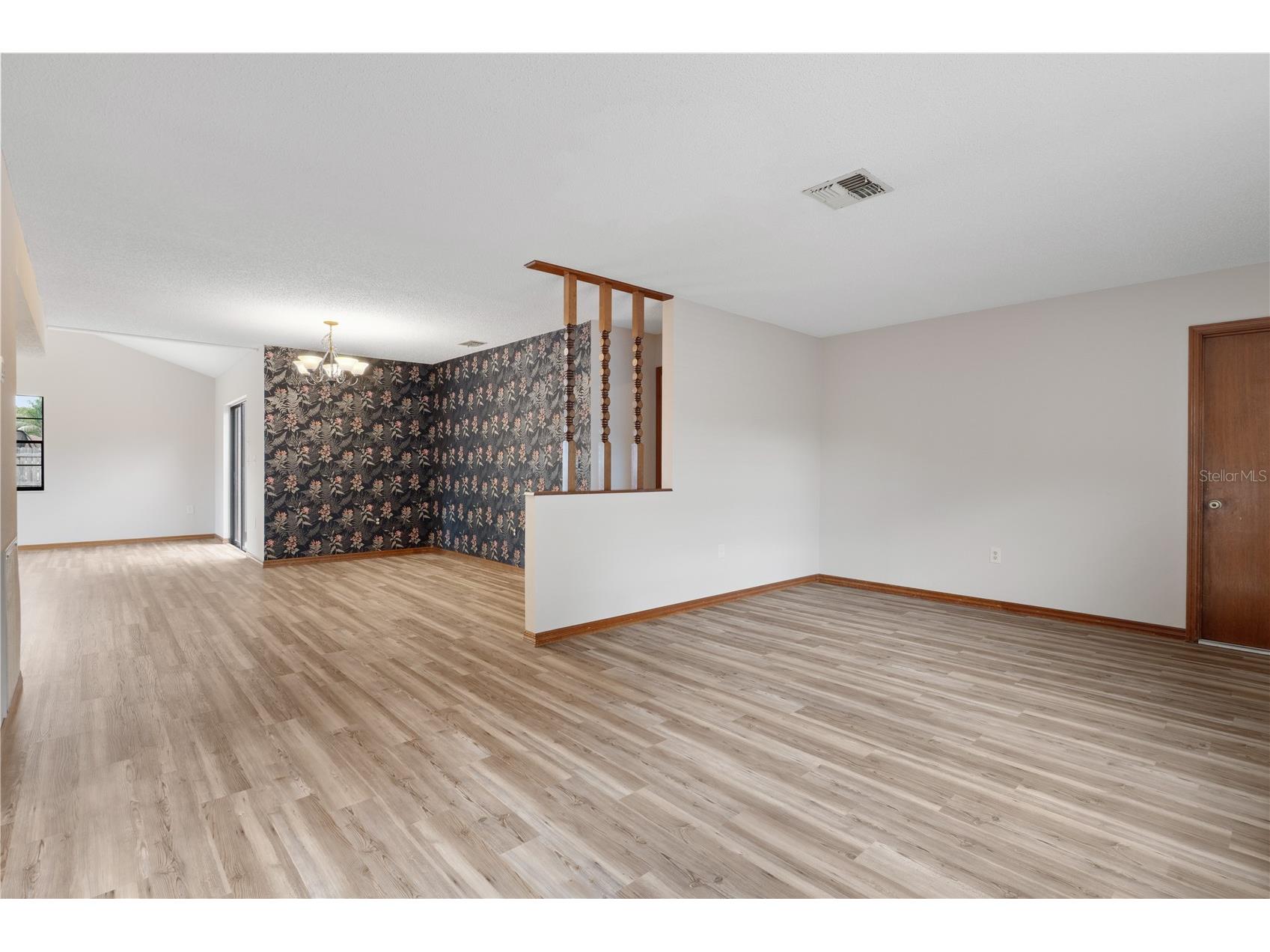 2354 Deltona Boulevard Spring Hill FL 34606 W7887678 image9