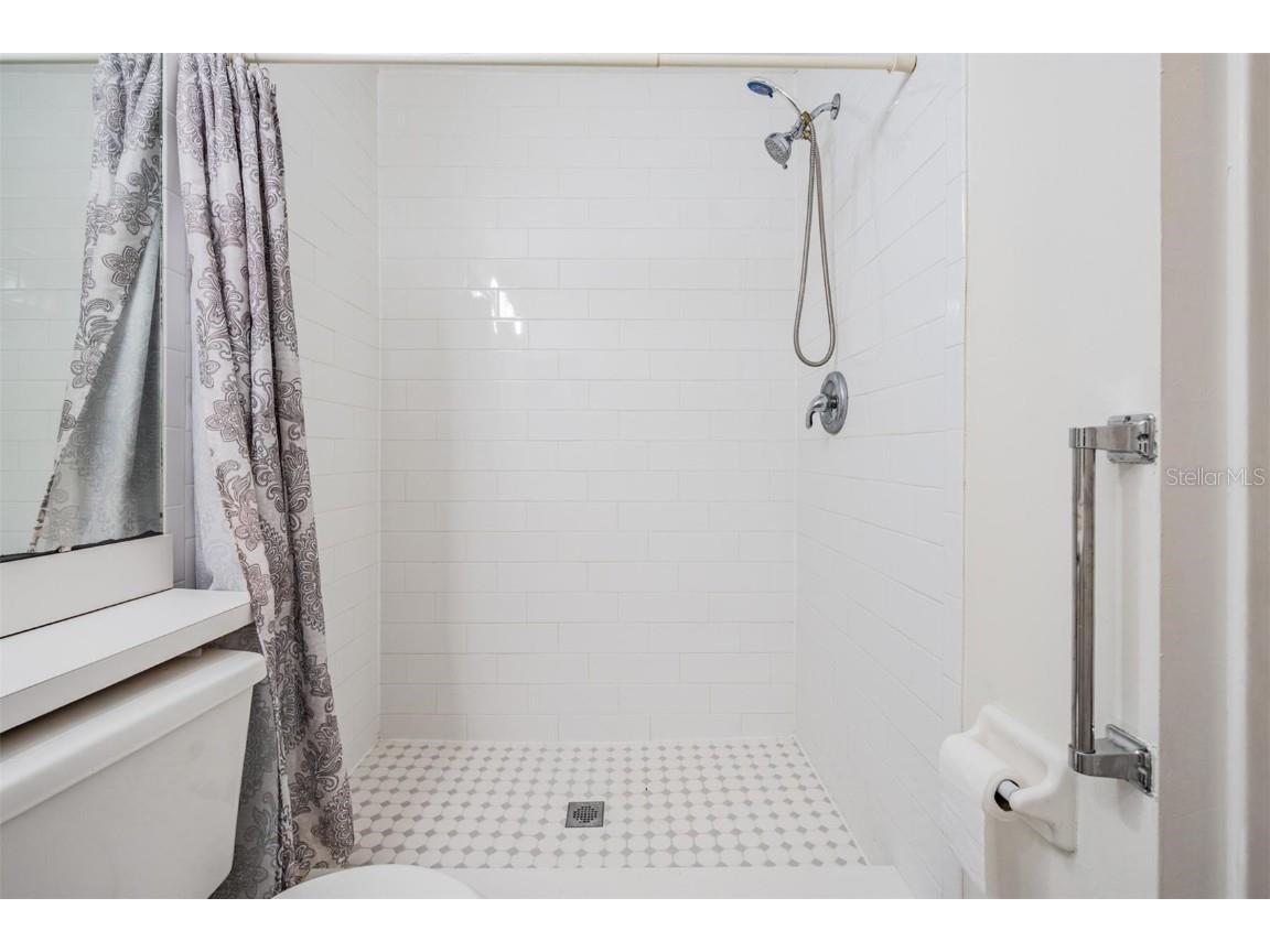 2355 Bentley Drive Palm Harbor FL 34684 TB8388469 image22