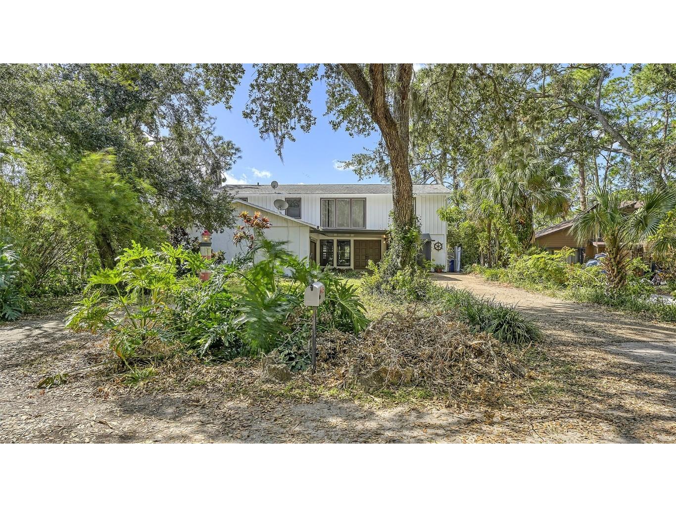 2356 Arden Drive Sarasota FL 34232 - LAKE MALLARD A4627101 image1