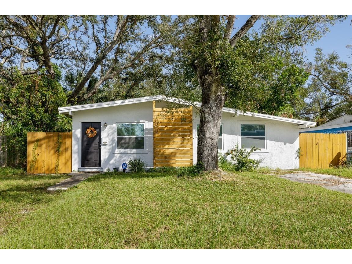 2356 Kingston Street S Saint Petersburg FL 33711 A4666530 image1