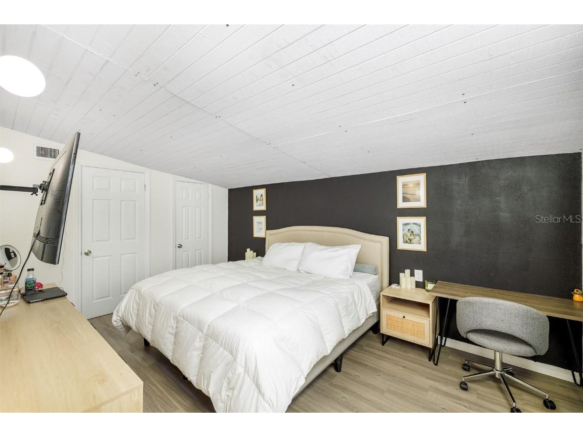 2356 Kingston Street S Saint Petersburg FL 33711 A4666530 image7