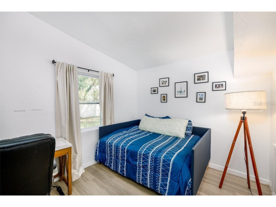 2356 Kingston Street S Saint Petersburg FL 33711 A4666530 image9