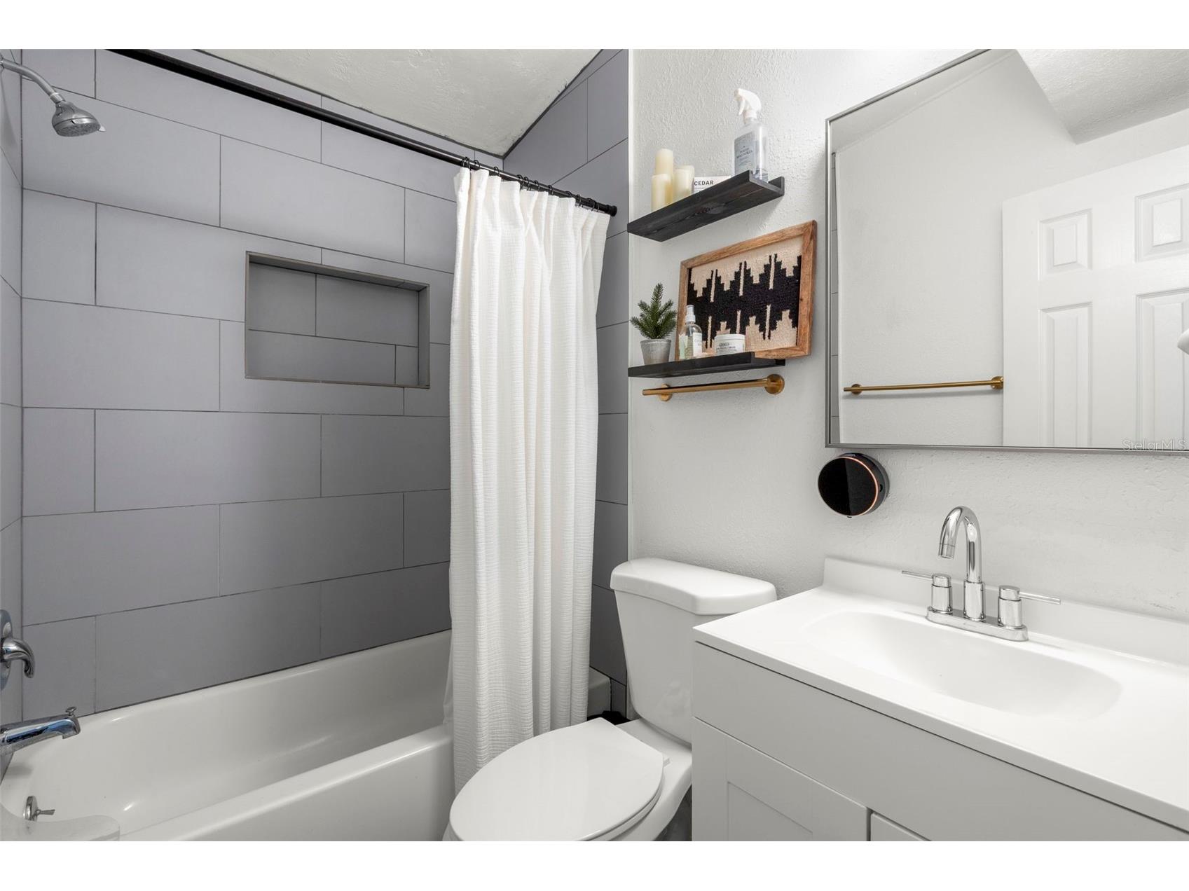 2356 Kingston Street S Saint Petersburg FL 33711 TB8499108 image15
