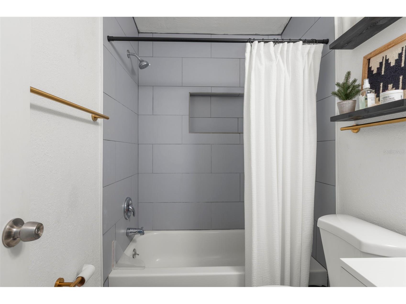 2356 Kingston Street S Saint Petersburg FL 33711 TB8499108 image16