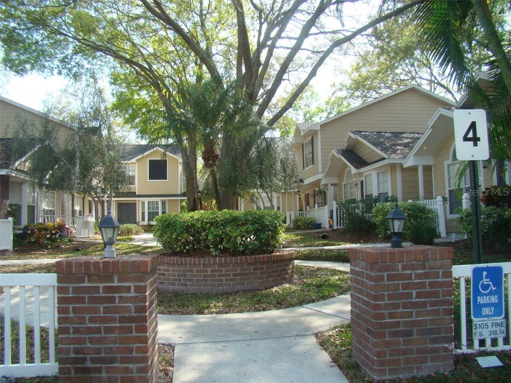 2356 Tallyho Lane Palm Harbor FL 34683 U8192058 image1