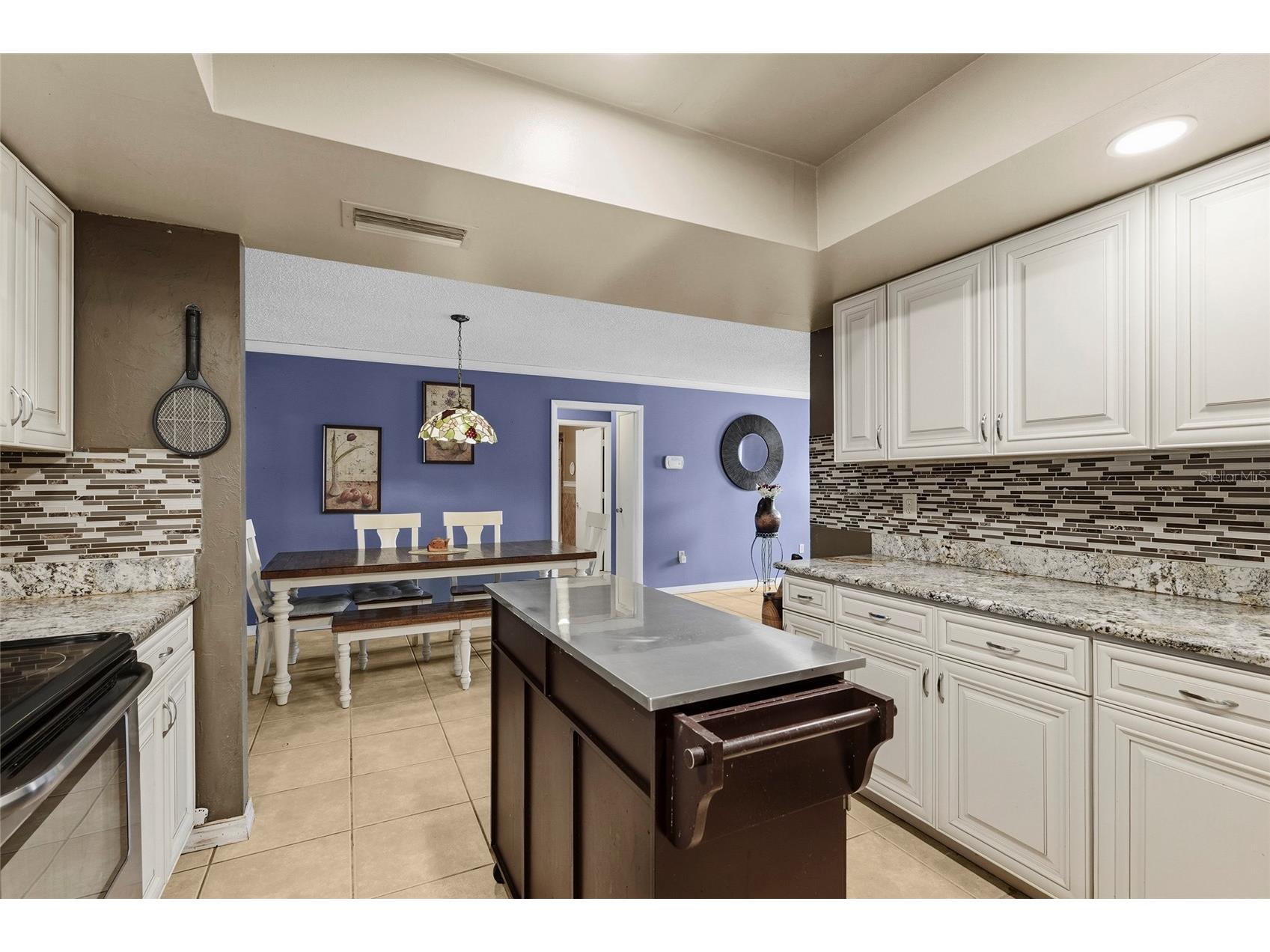 2356 Teal Avenue Sarasota FL 34232 A4684716 image20