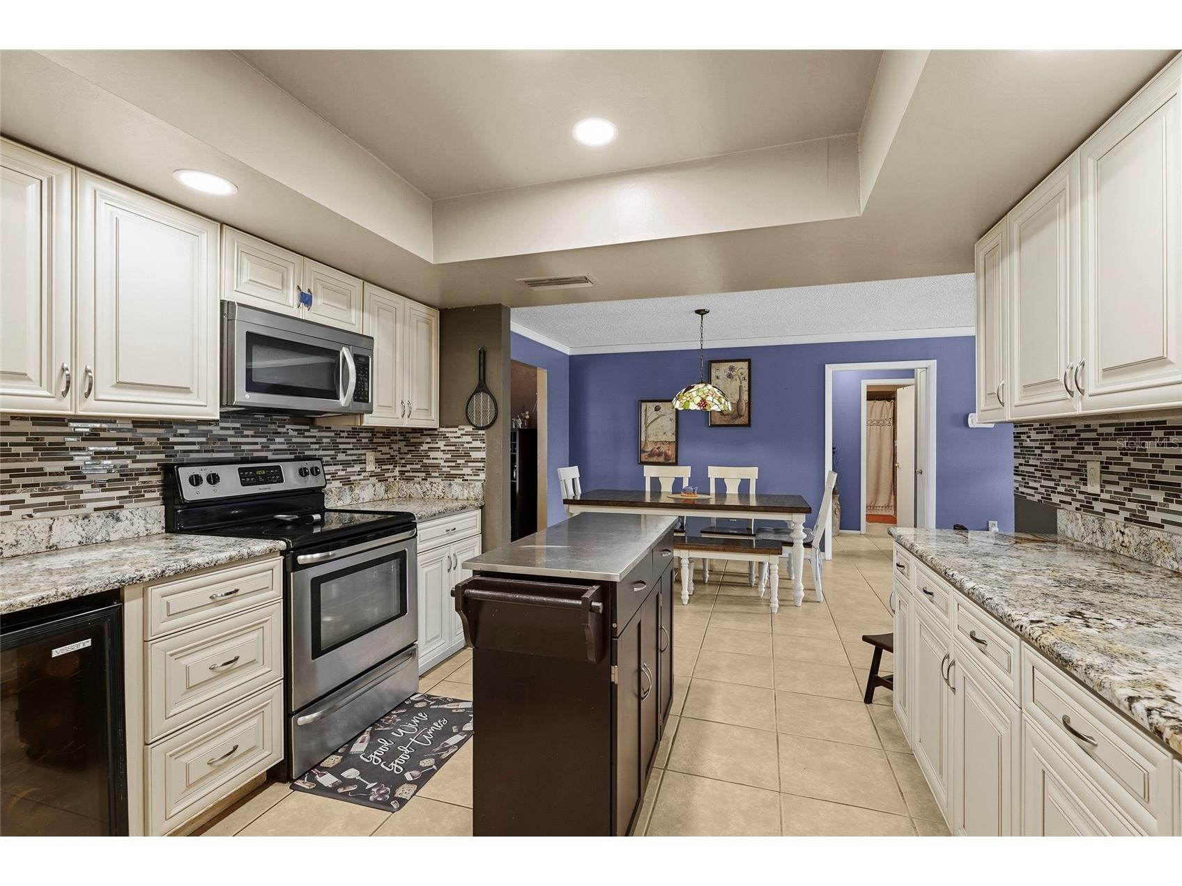 2356 Teal Avenue Sarasota FL 34232 A4684716 image21