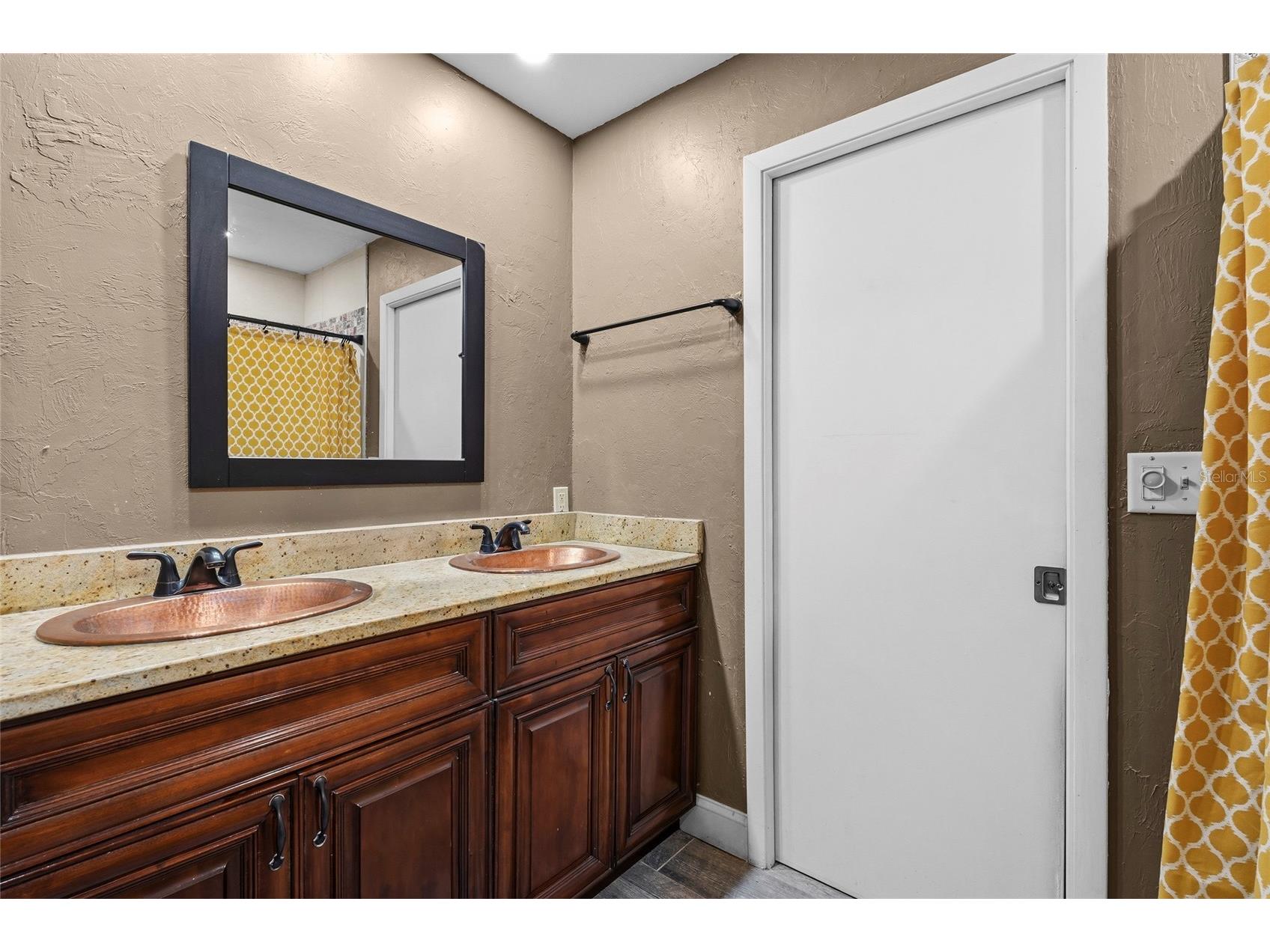 2356 Teal Avenue Sarasota FL 34232 A4684716 image28