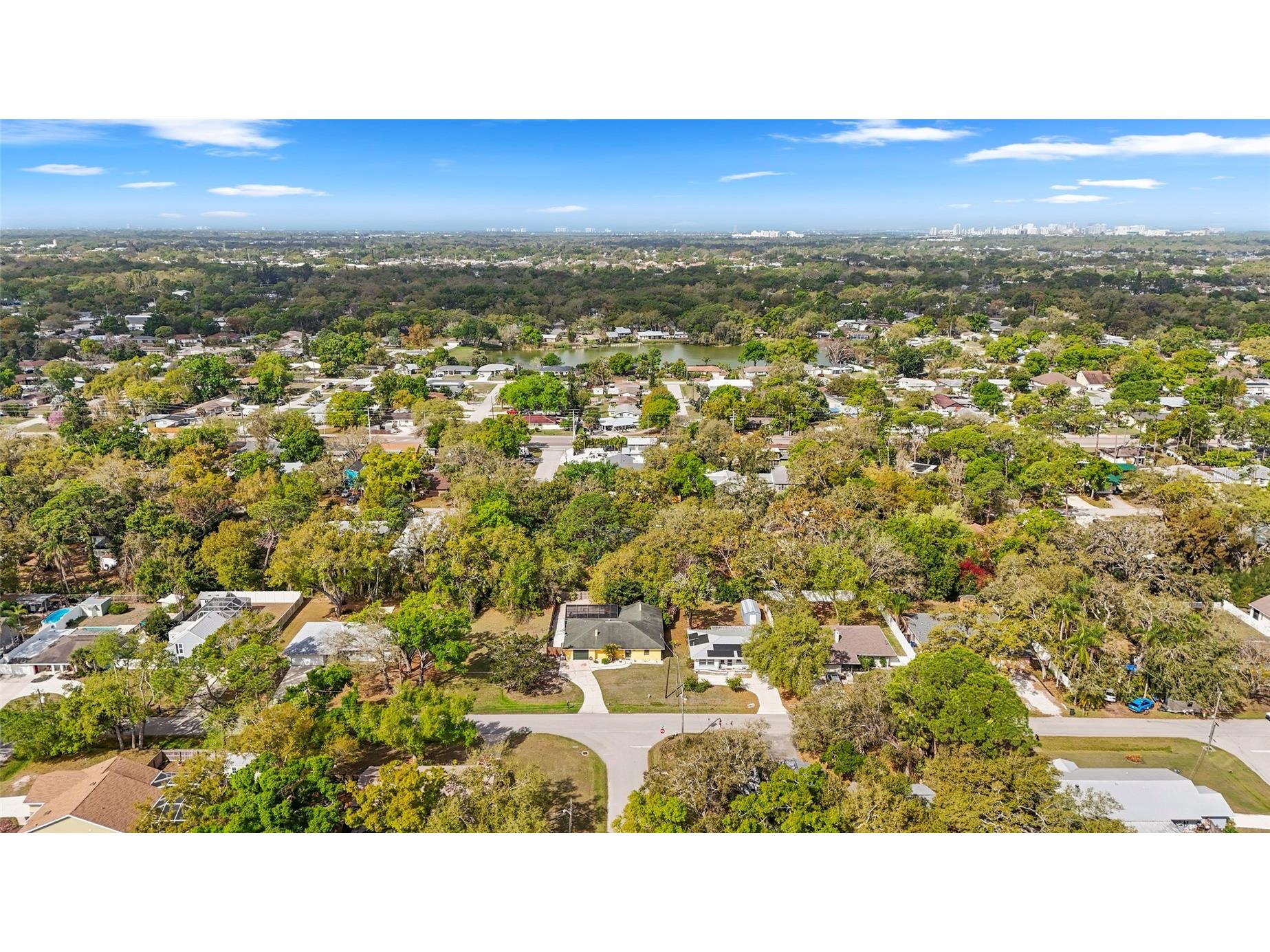 2356 Teal Avenue Sarasota FL 34232 A4684716 image55