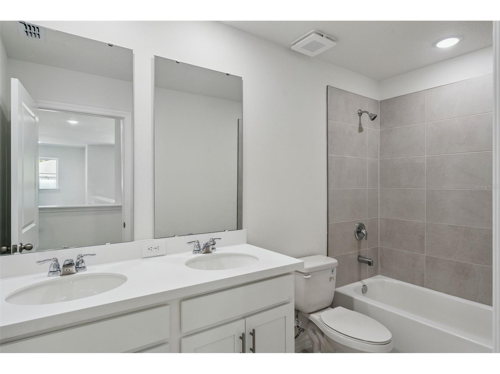 2357 Huanier Court Apopka FL 32712 W7885521 image17