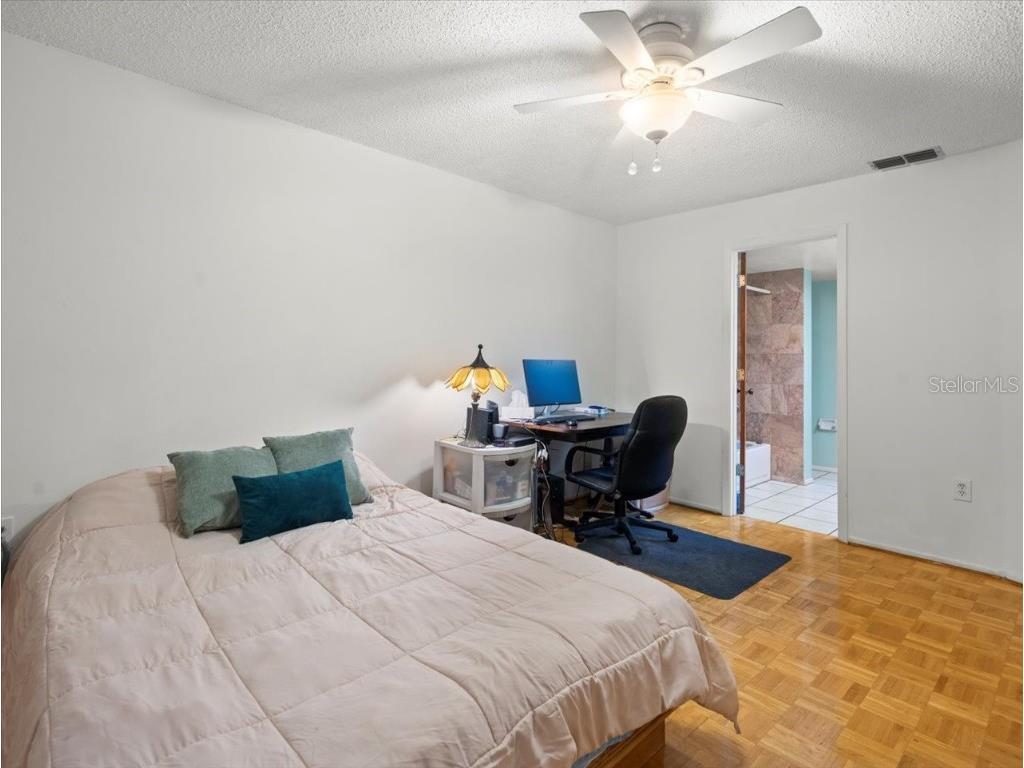 2357 Walton Circle #M6 Palm Harbor FL 34683 TB8402241 image19