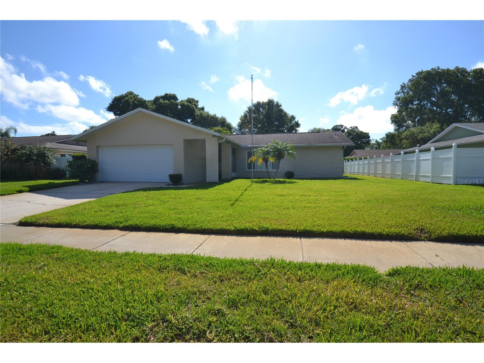 2357 White Oak Circle Clearwater FL 33763 TB8514733 image1