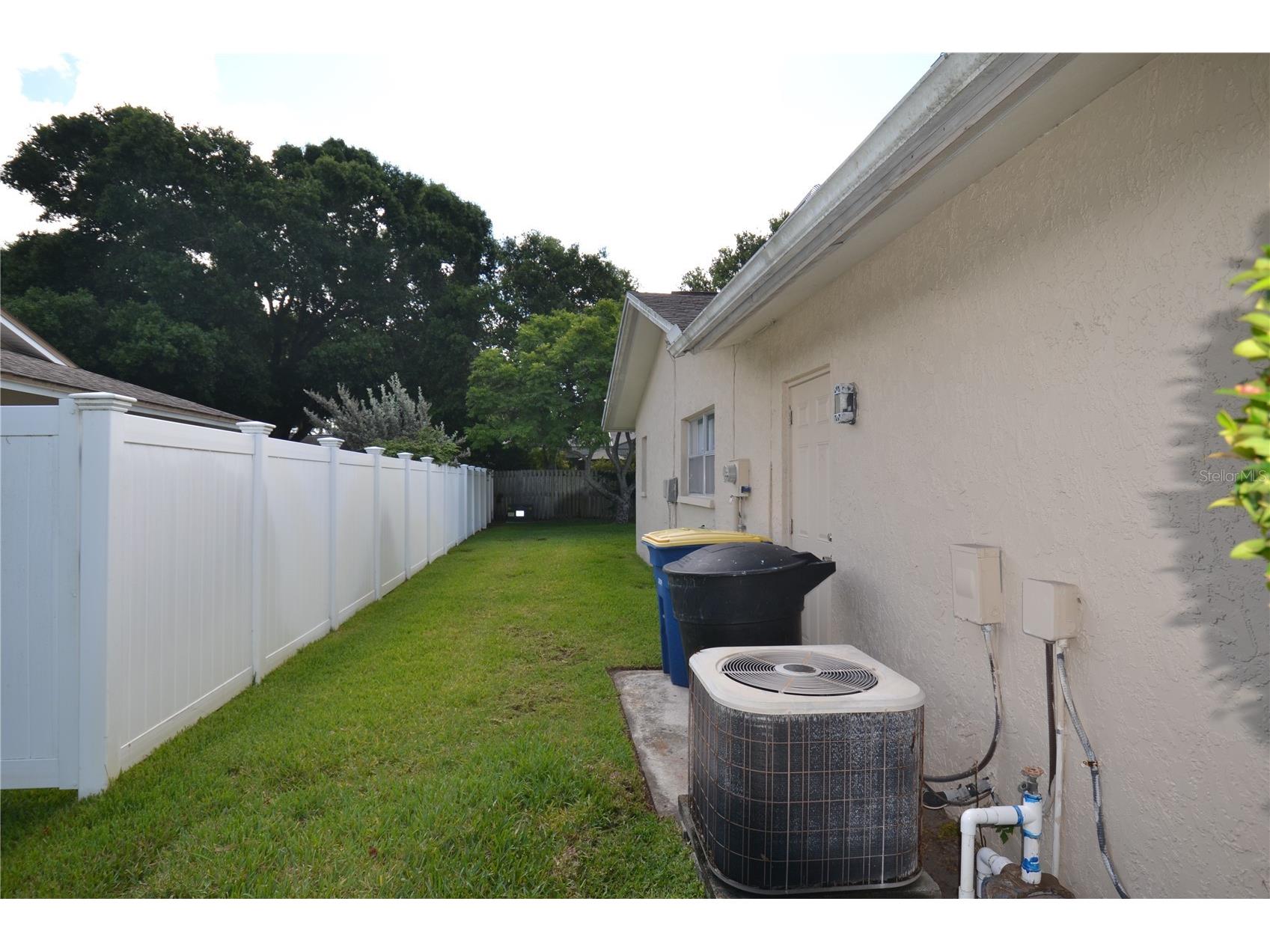 2357 White Oak Circle Clearwater FL 33763 TB8514733 image33