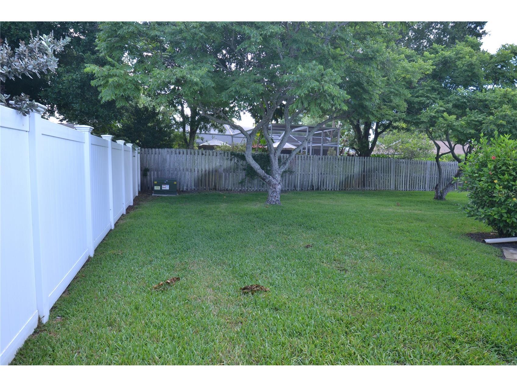 2357 White Oak Circle Clearwater FL 33763 TB8514733 image35