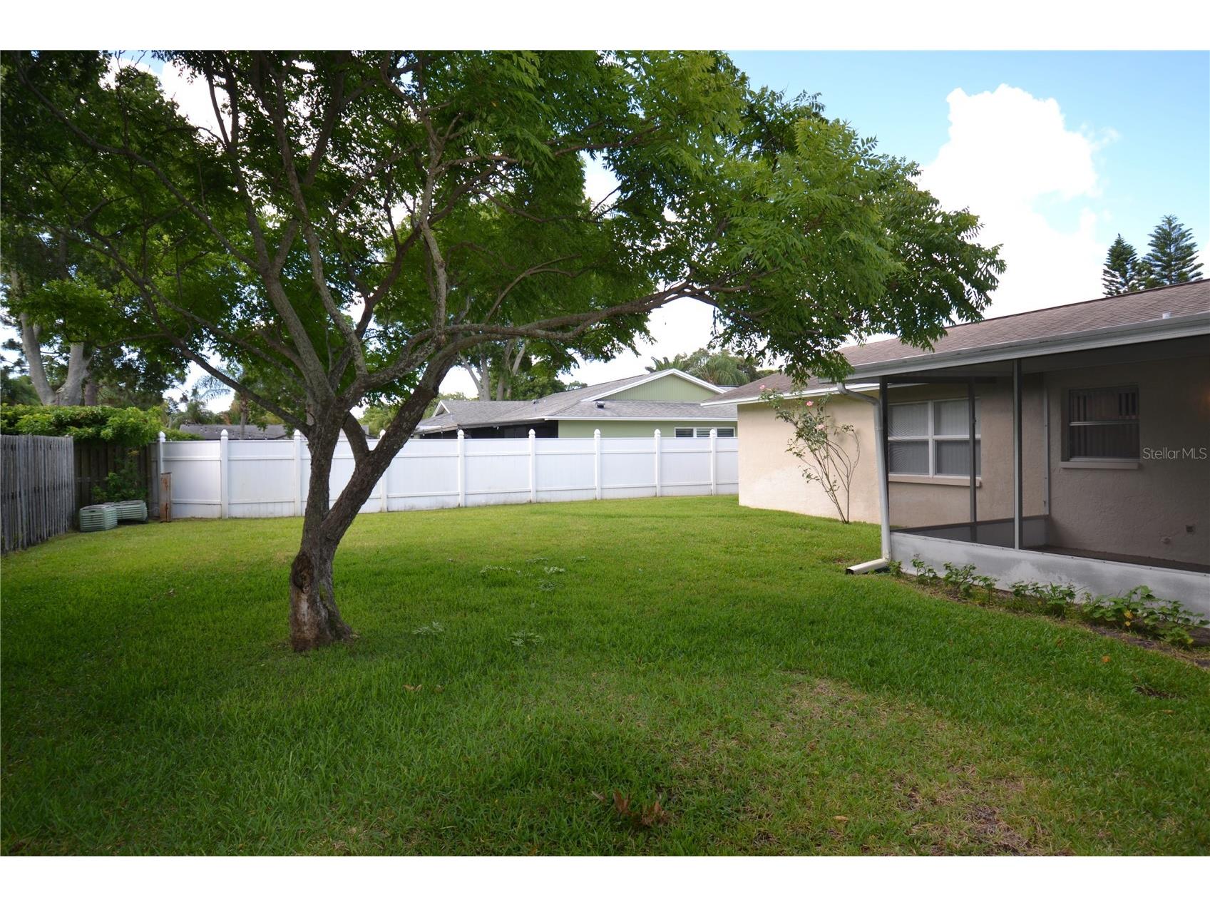 2357 White Oak Circle Clearwater FL 33763 TB8514733 image37