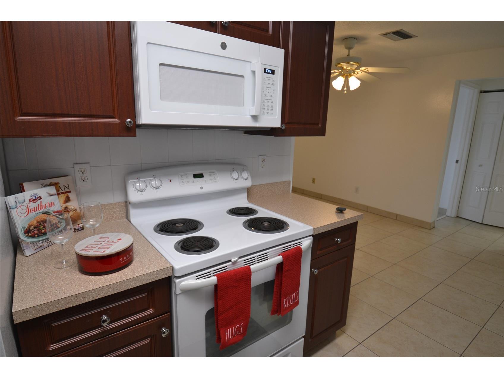 2357 White Oak Circle Clearwater FL 33763 TB8514733 image4