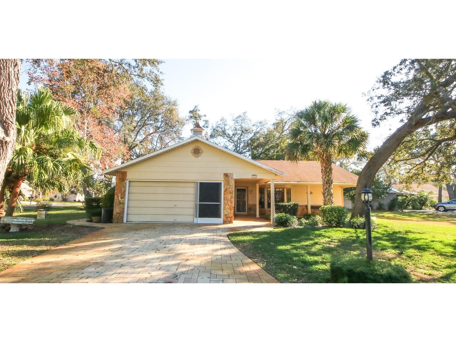 2358 Masters Court Spring Hill FL 34606 W7852259 image1