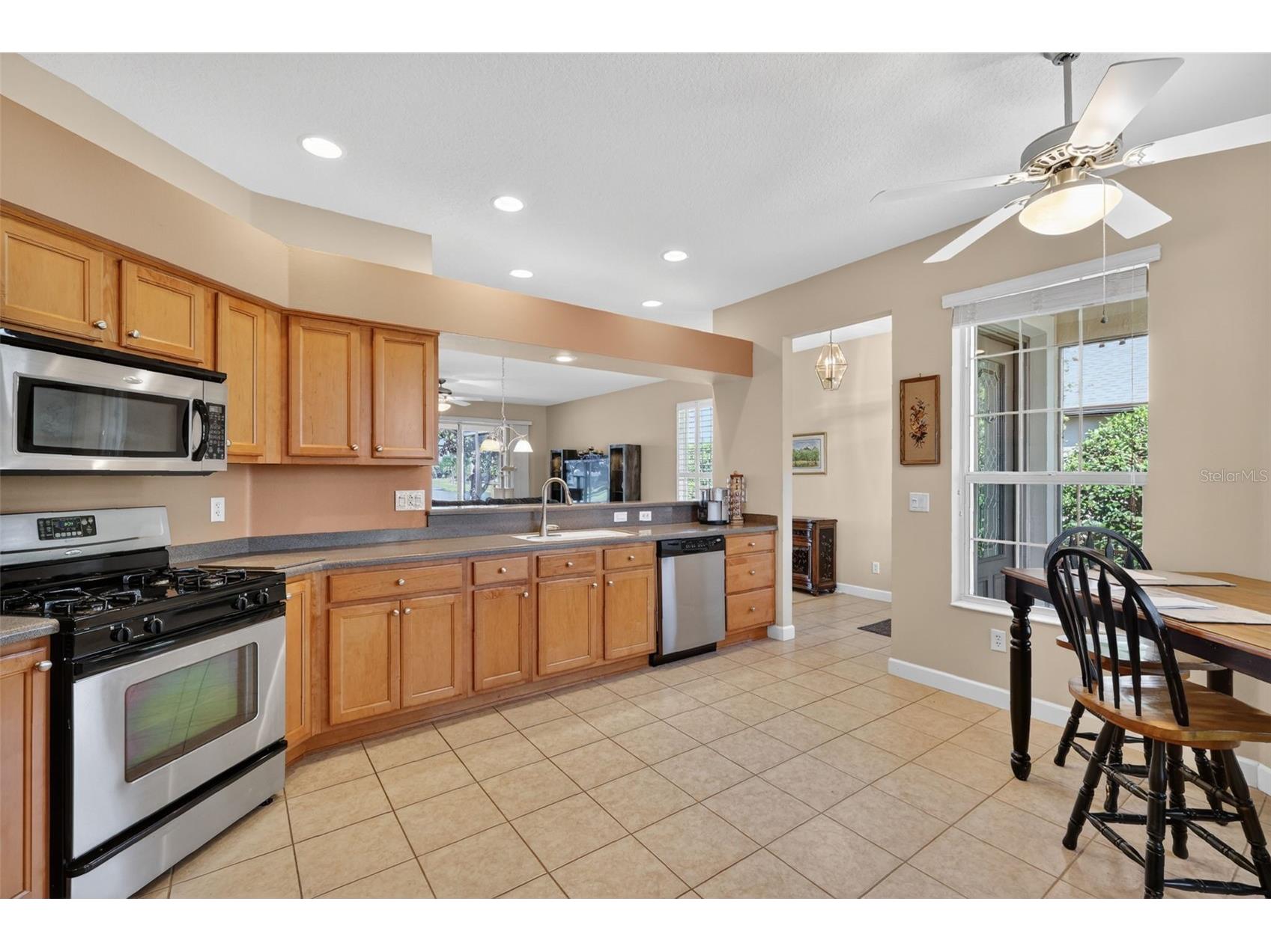 2359 Wakefield Way Mount Dora FL 32757 - LAKES OF MOUNT DORA G5111169 image4