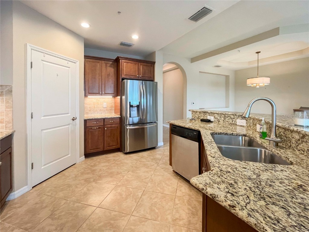 23598 Awabuki Drive #102 Venice FL 34293 A4670437 image8