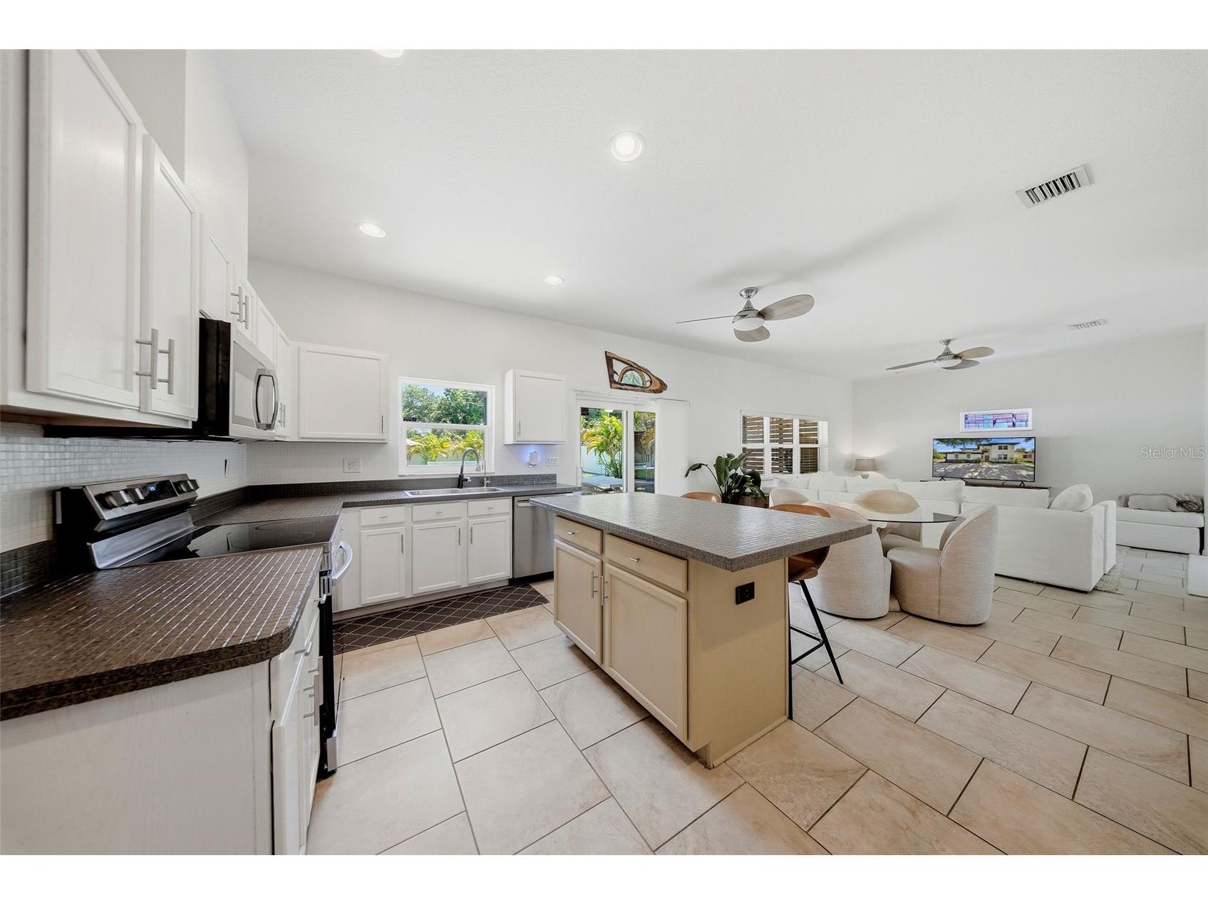 236 15th Avenue SE Saint Petersburg FL 33701 TB8509828 image16