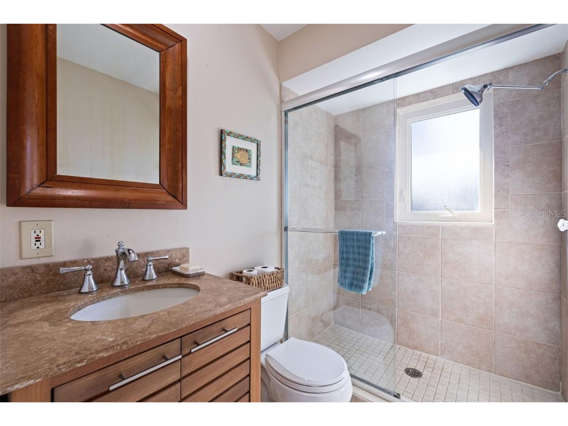 236 58th Avenue S Saint Petersburg FL 33705 TB8450304 image17