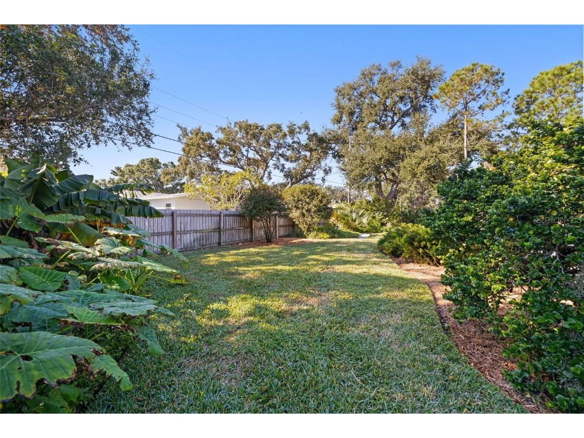 236 58th Avenue S Saint Petersburg FL 33705 TB8450304 image27