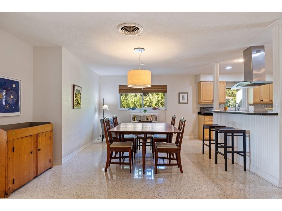 236 58th Avenue S Saint Petersburg FL 33705 TB8450304 image7