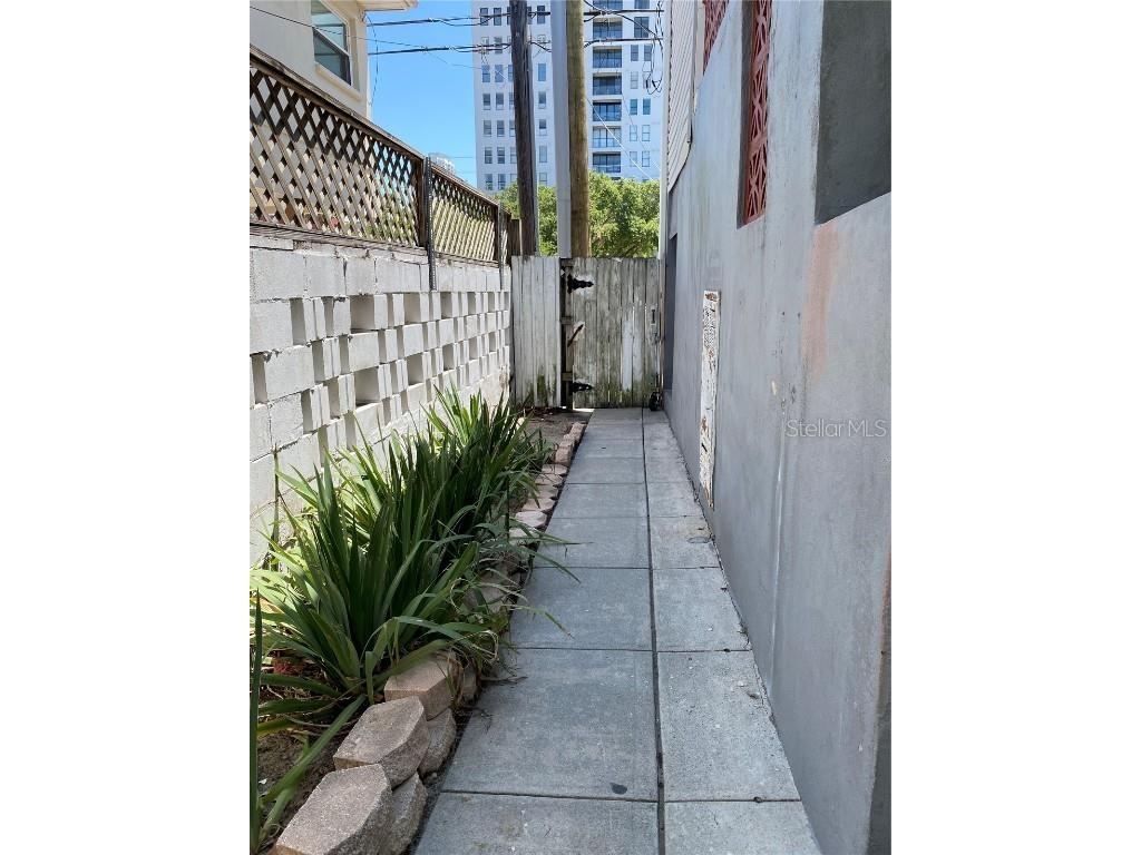 236 6th Avenue N #D Saint Petersburg FL 33701 TB8453218 image11