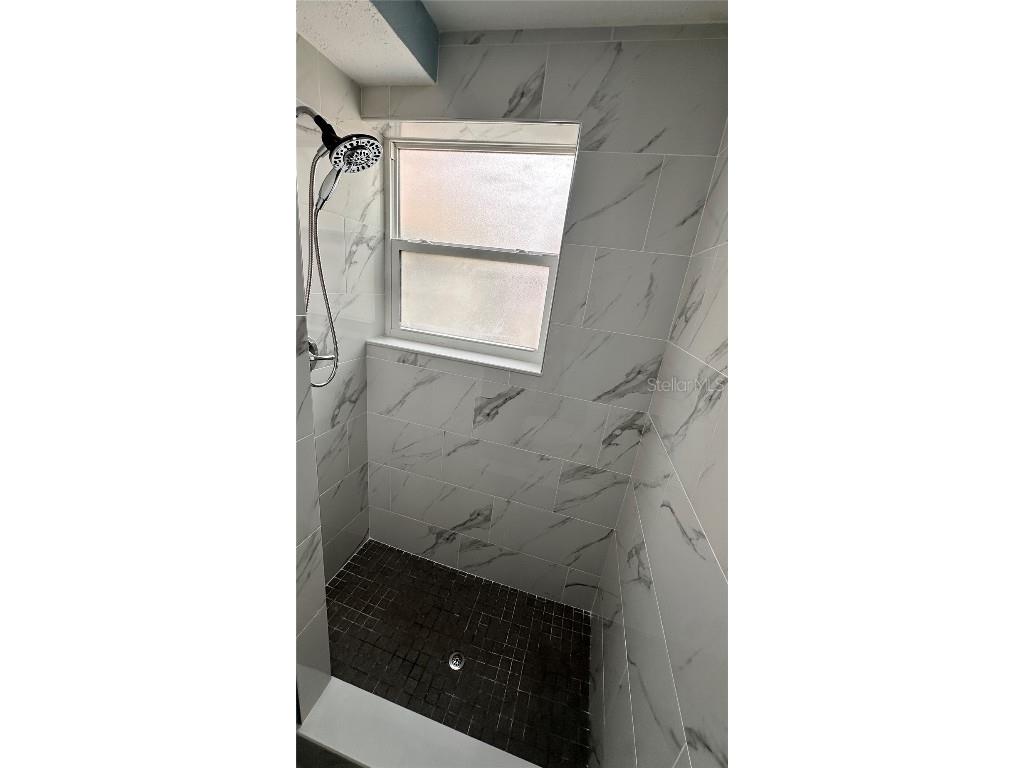 236 6th Avenue N #D Saint Petersburg FL 33701 TB8453218 image6