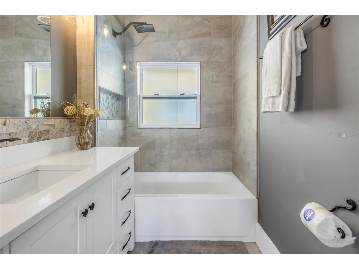 236 9th Avenue NE Saint Petersburg FL 33701 TB8454944 image15