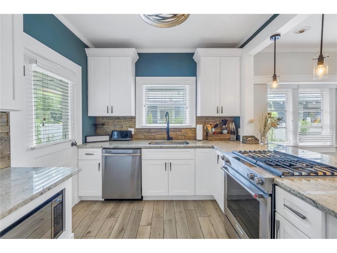 236 9th Avenue NE Saint Petersburg FL 33701 TB8454944 image8