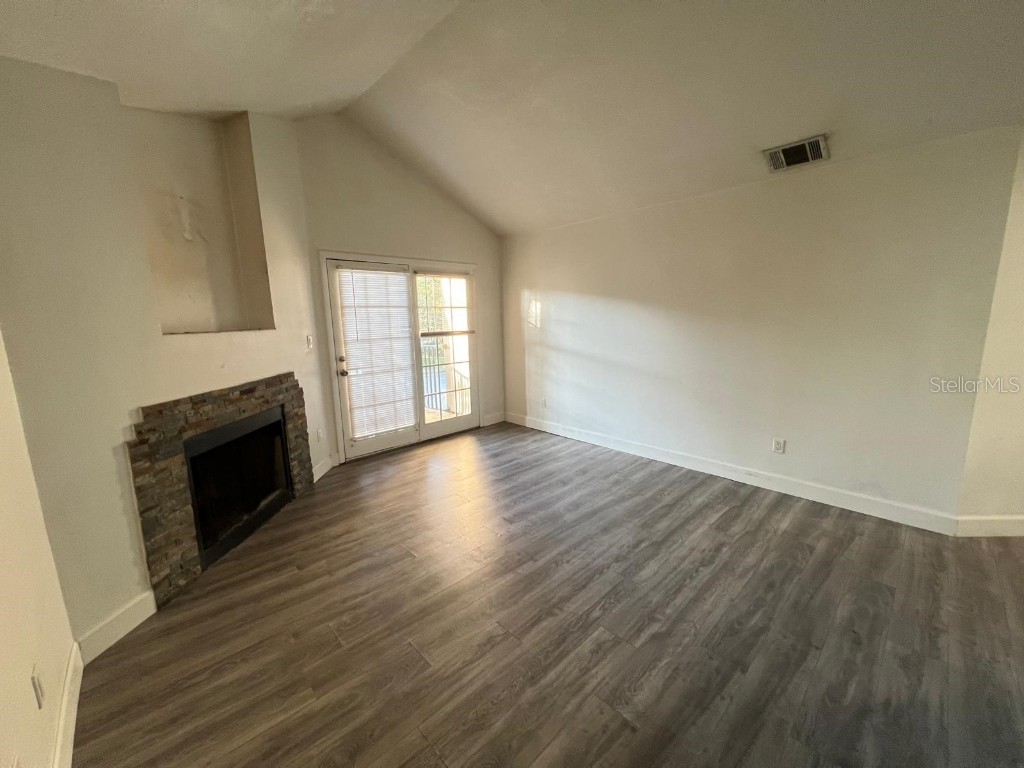 236 Afton Square #305 Altamonte Springs FL 32714 O6362782 image2