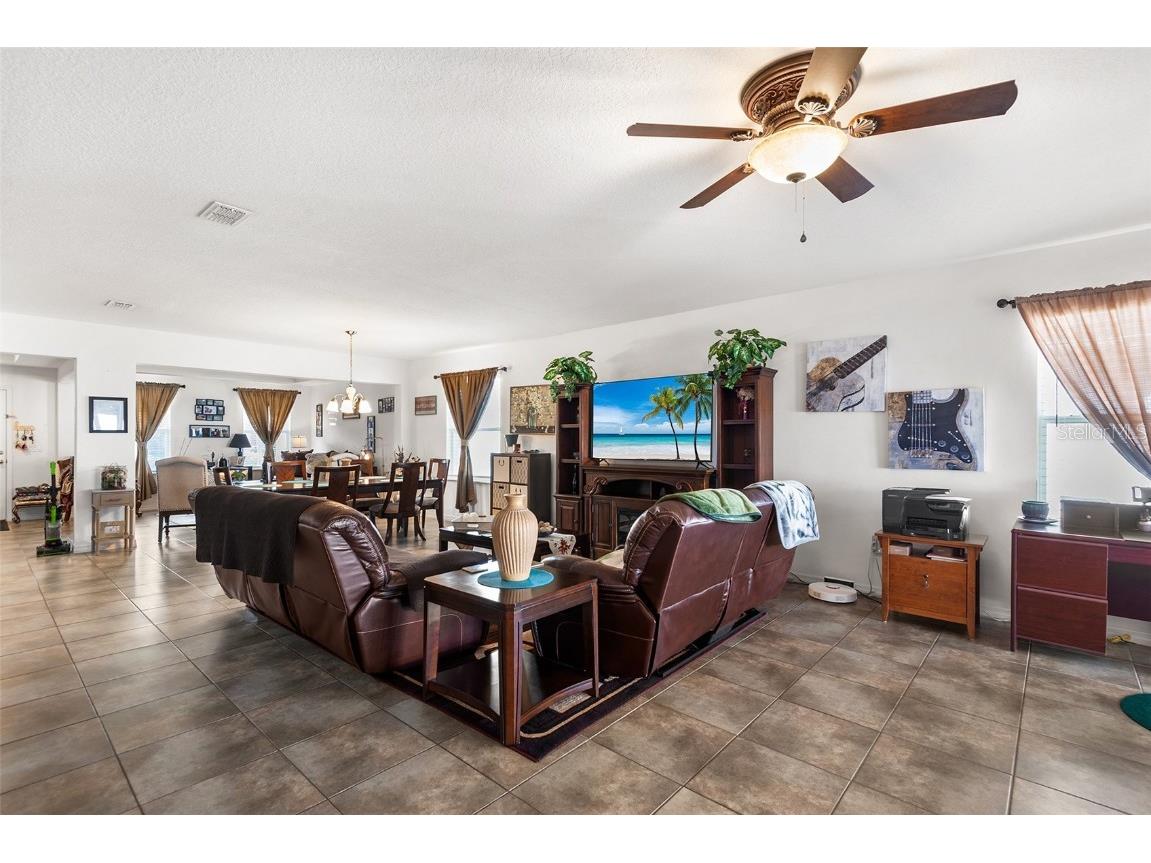 236 Barrington Drive Haines City FL 33844 P4937040 image16