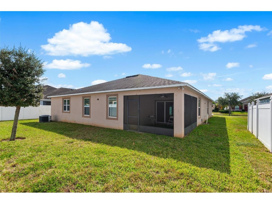 236 Barrington Drive Haines City FL 33844 P4937040 image4