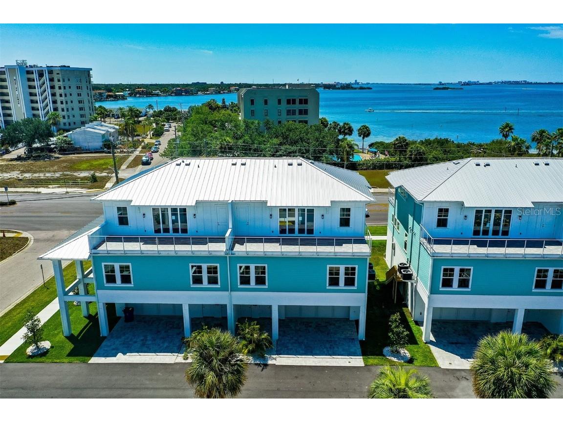 236 Causeway Boulevard Dunedin FL 34698 U8187322 image1