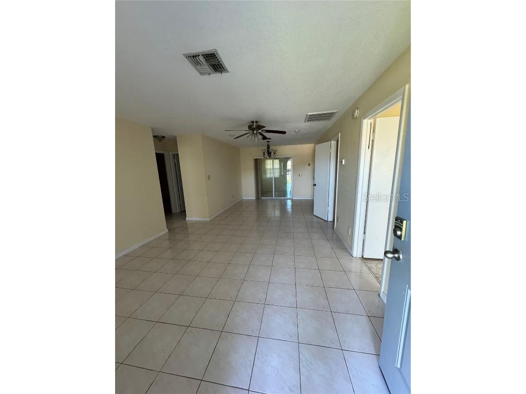 236 La Paz Drive, Kissimmee, FL, 34743 MLS S5106290 Edina Realty