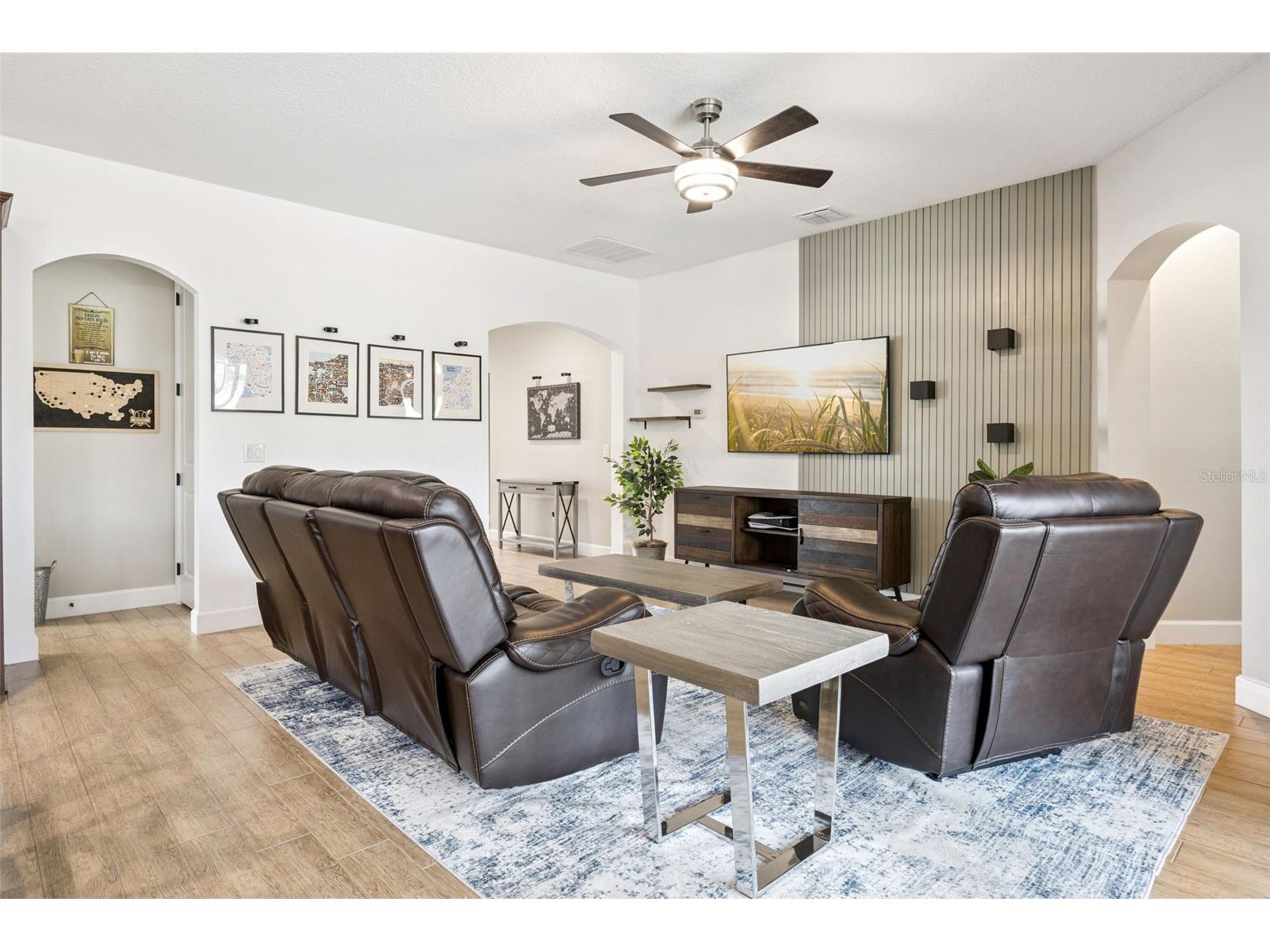 236 Messina Pl Howey In The Hills FL 34737 G5108716 image5