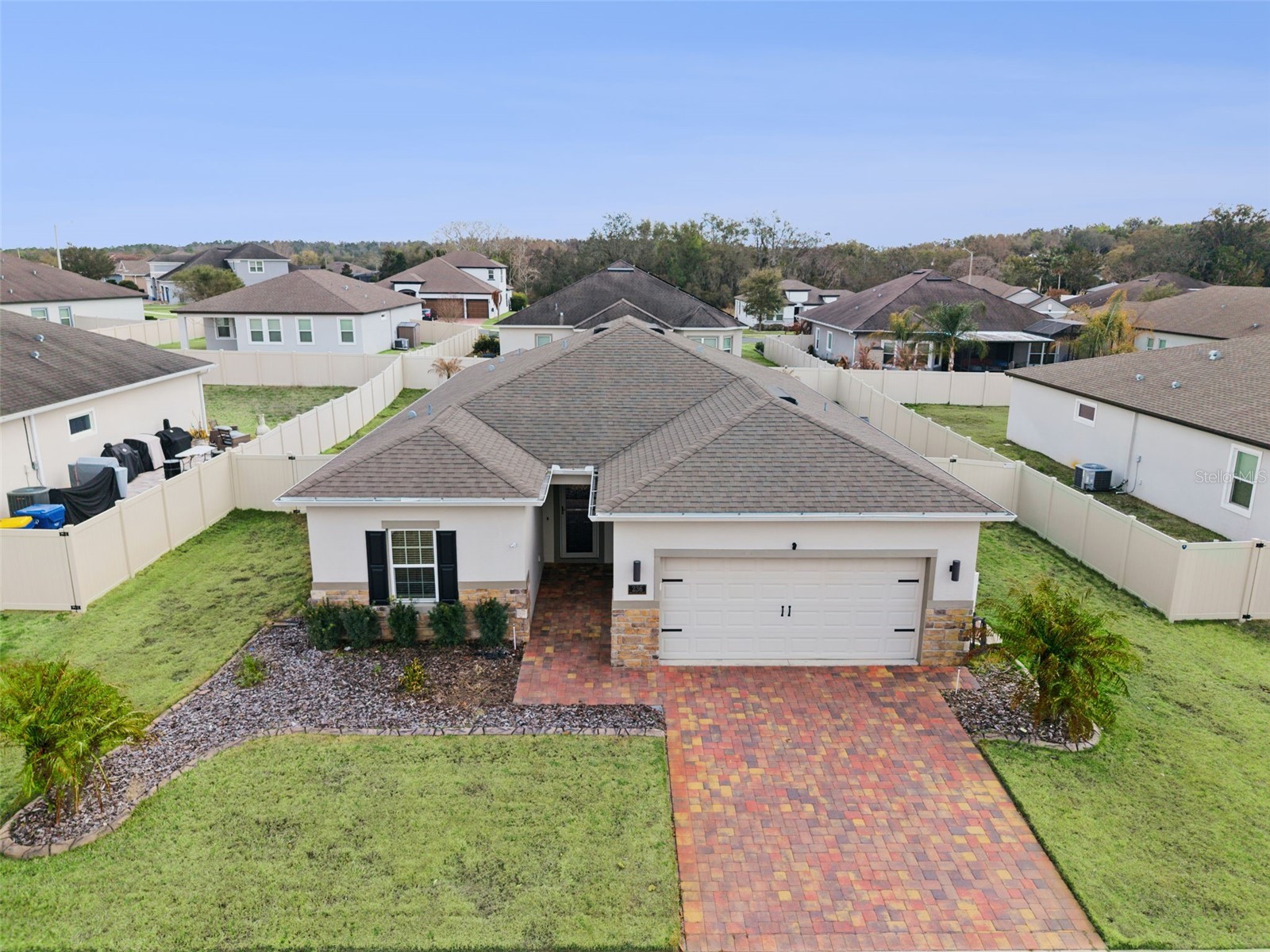 236 Messina Pl Howey In The Hills FL 34737 G5113325 image3