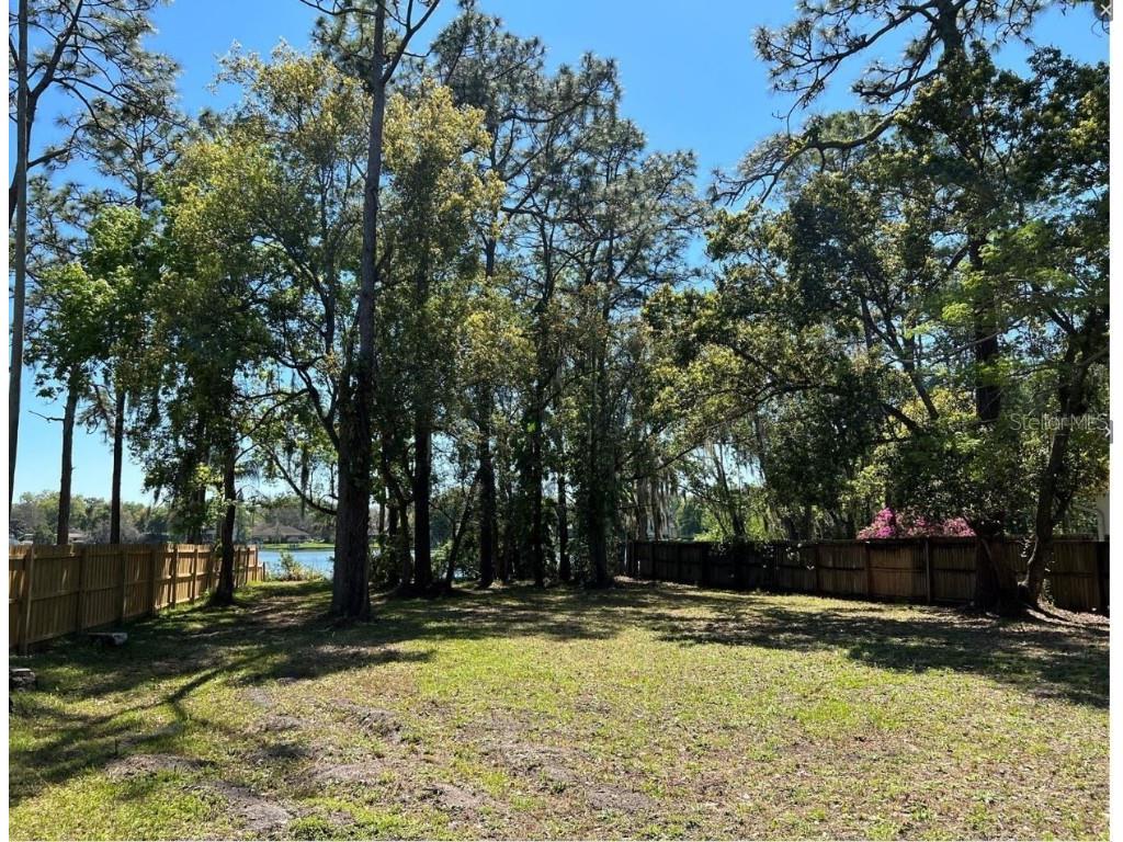 236 N Griffin Drive Casselberry FL 32707 - LAKE GRIFFIN O6109053 image1