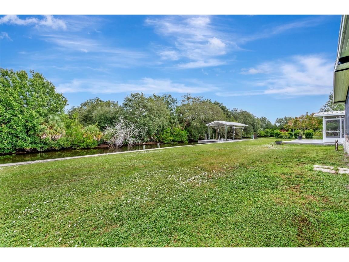 236 N Saint Thomas Circle Apollo Beach FL 33572 TB8437075 image6