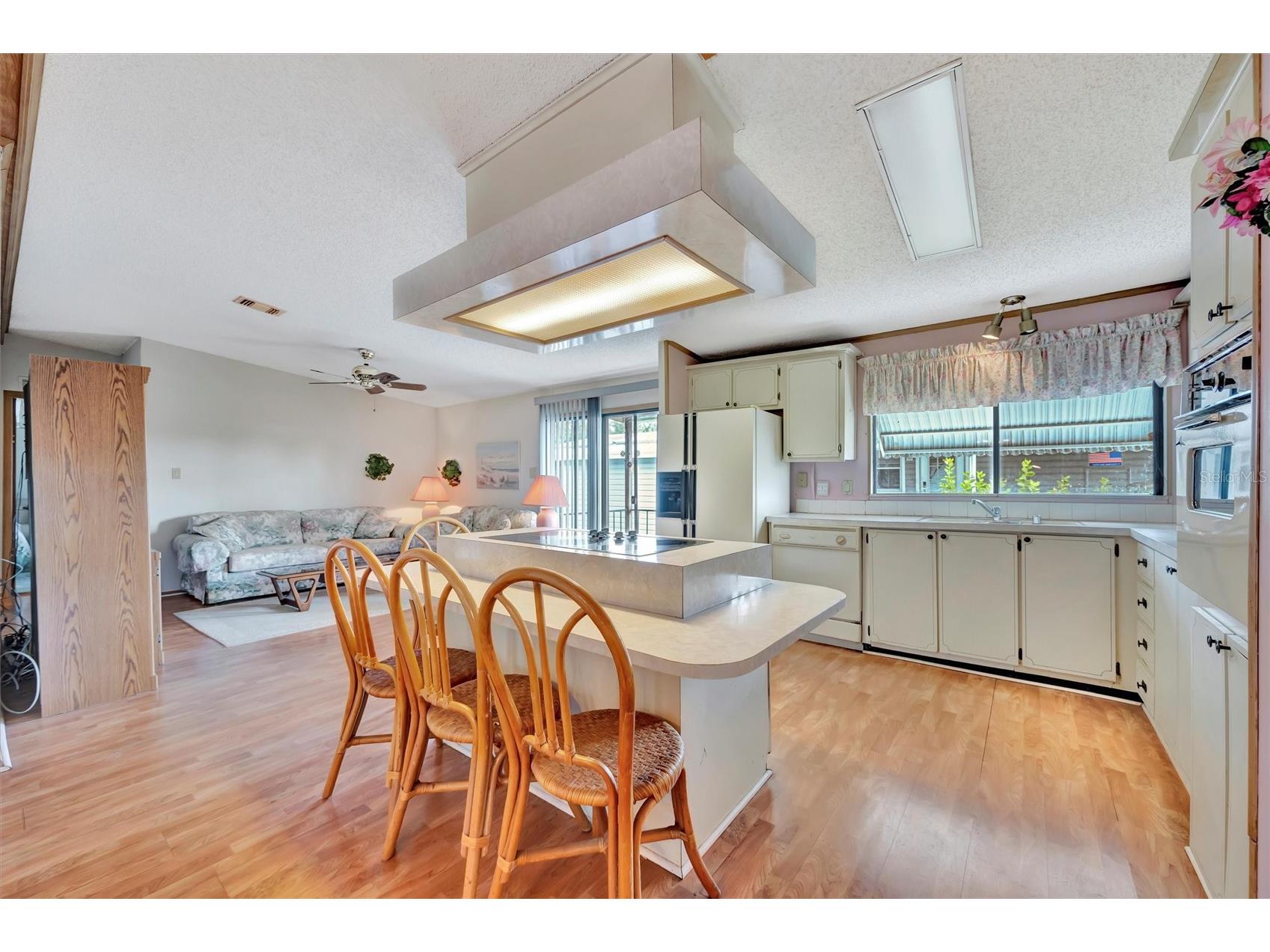 236 N Saint Thomas Circle Apollo Beach FL 33572 TB8524203 image21