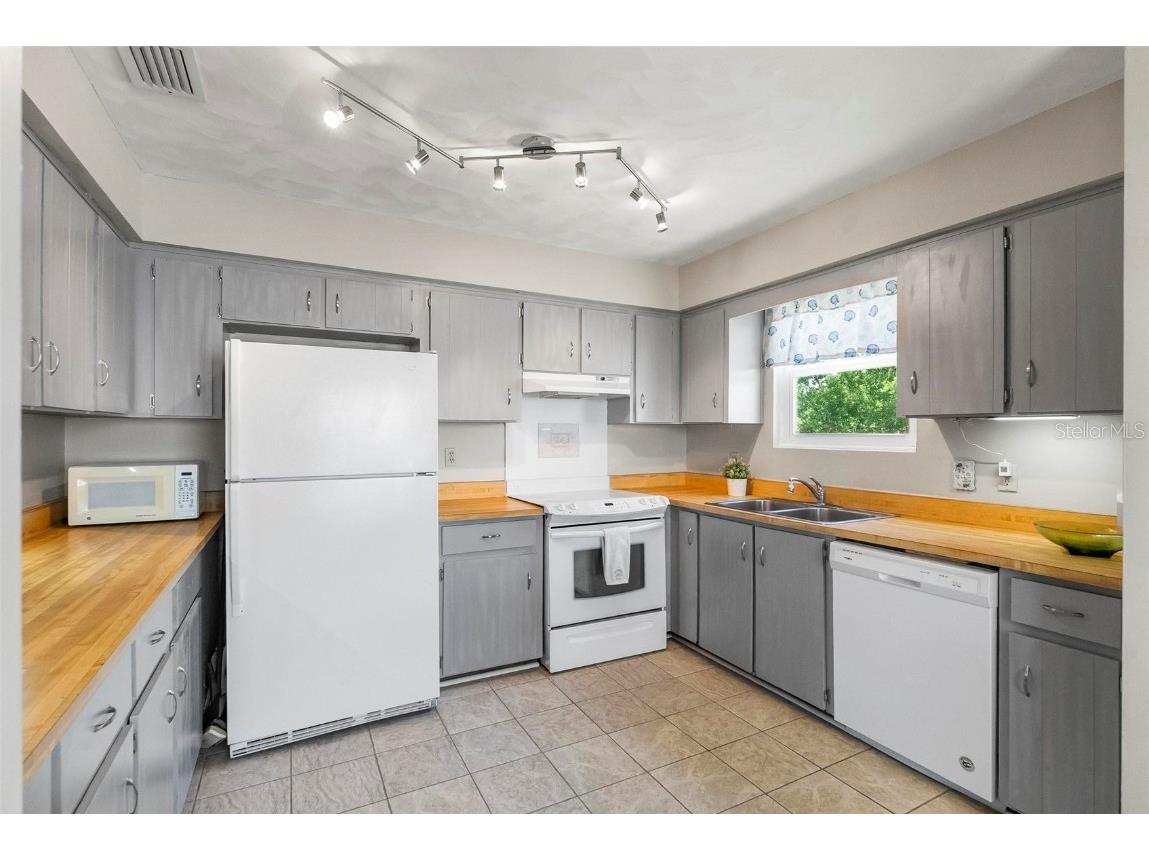 236 S Beach Street Ormond Beach FL 32174 FC311294 image65