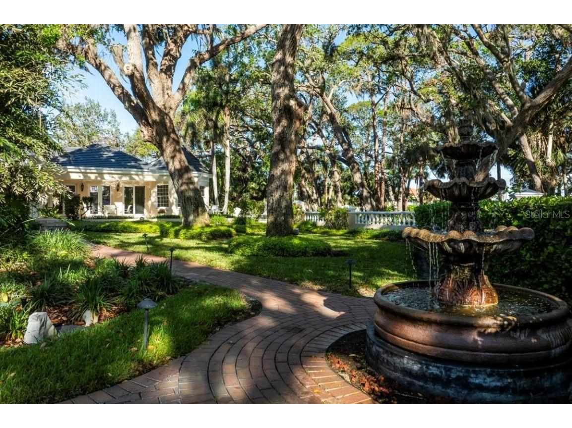 236 Saint James Park Osprey FL 34229 A4644125 image40