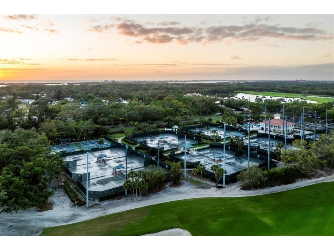 236 Saint James Park Osprey FL 34229 A4644125 image87