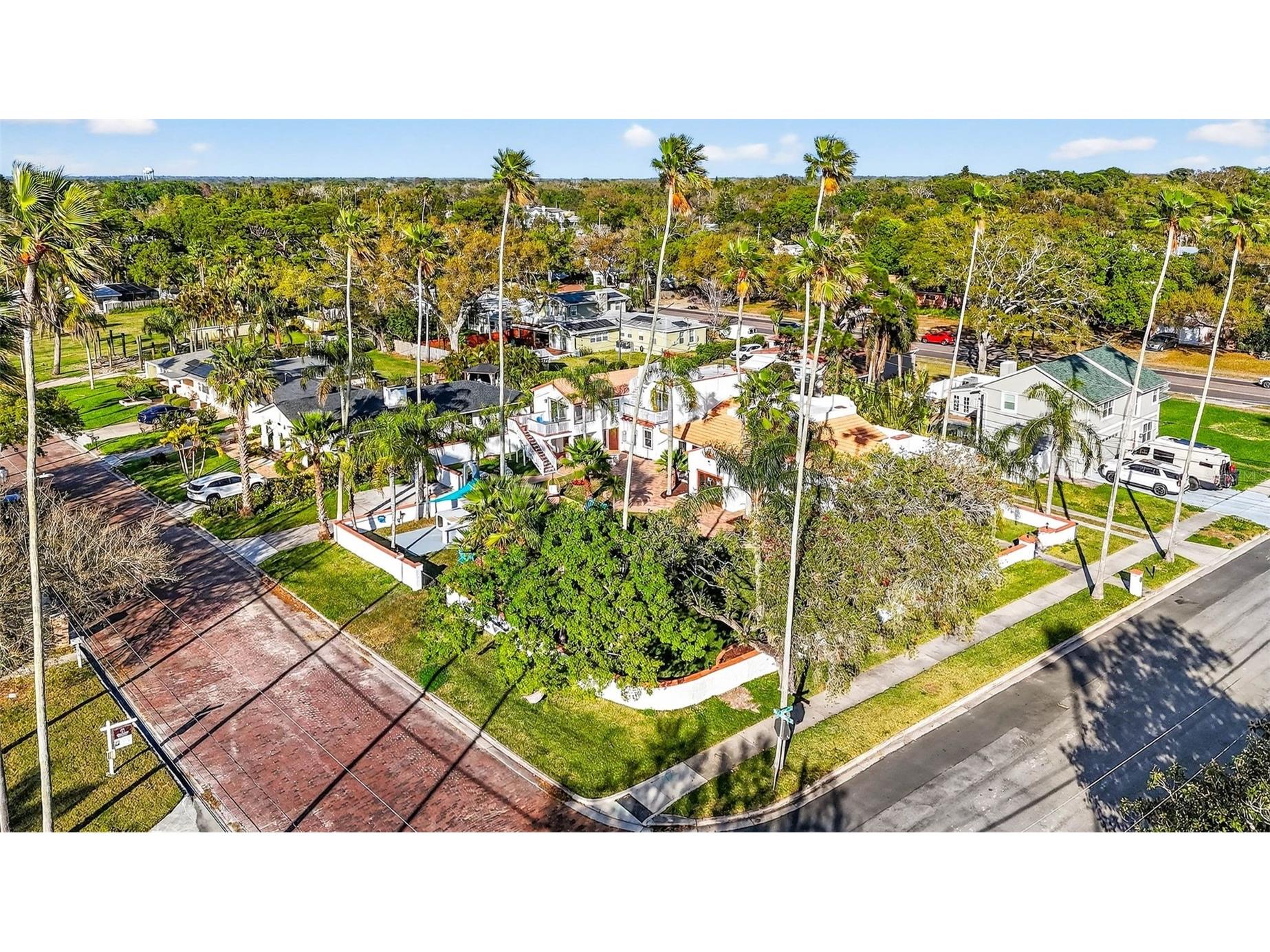 236 San Salvador Drive Dunedin FL 34698 TB8485884 image8