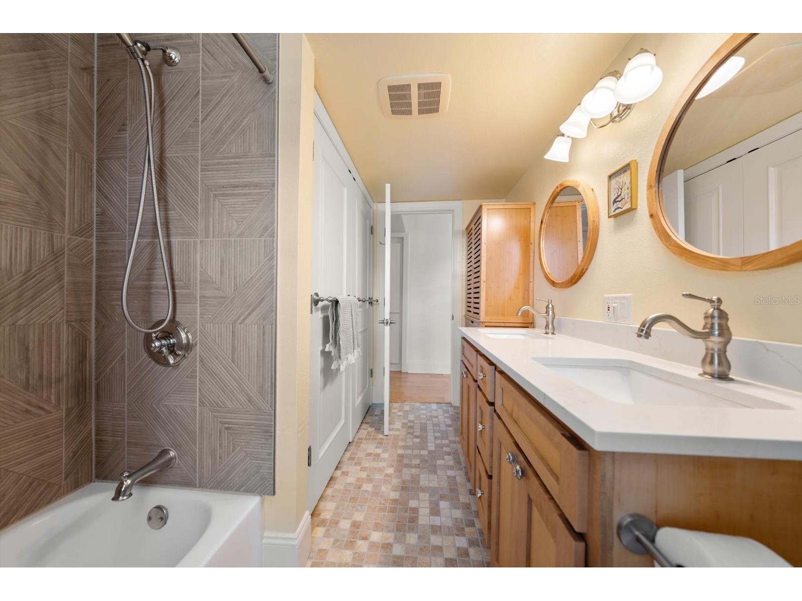 236 Shore Drive Palm Harbor FL 34683 TB8501186 image23